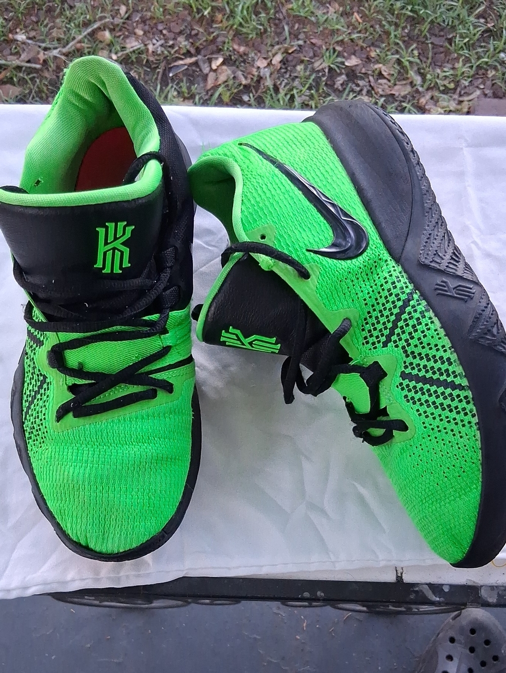 Nike Kyrie Flytrap Rage Green Sneakers
